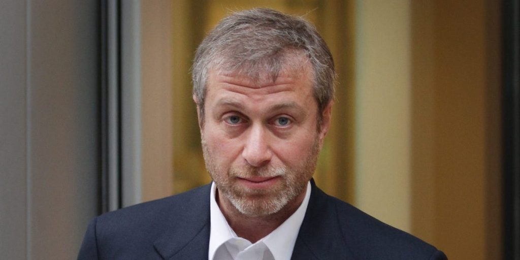 Roman Abramovich gave Putin a peace note from Zelensky: Report