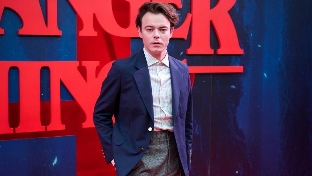 Charlie Heaton's Stranger Things star addresses fan complaints about his character's trajectory