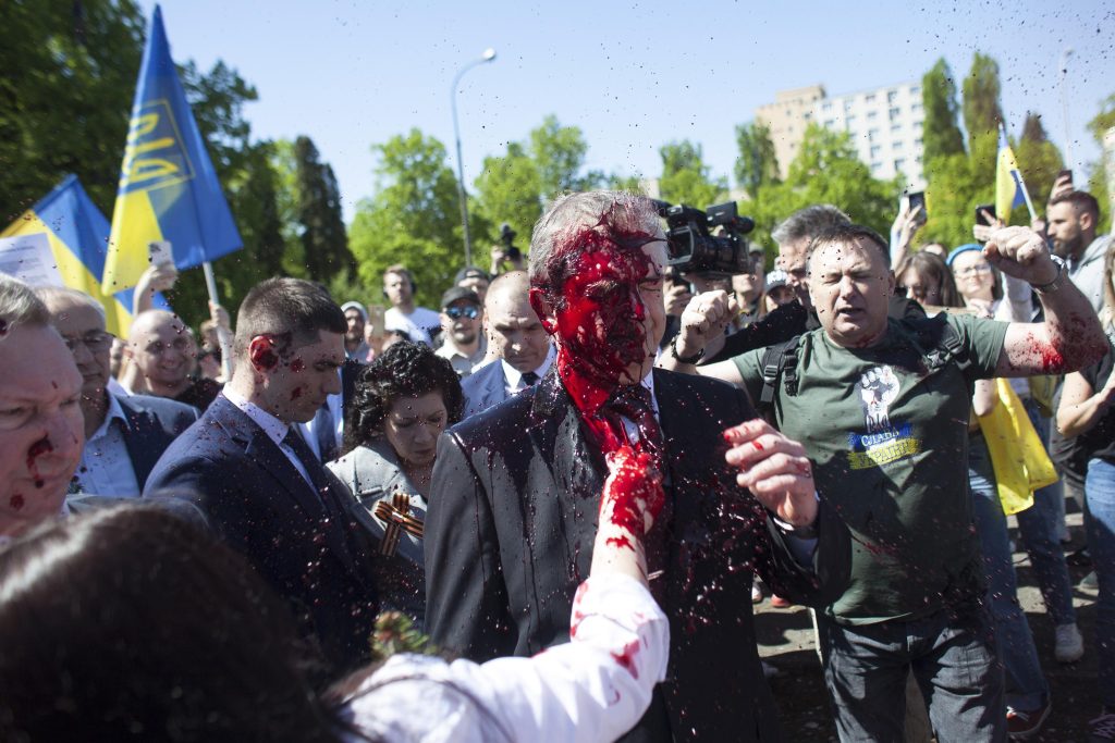Russian envoy to Poland hits red paint at war cemetery