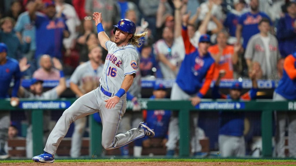 Starling Marty runs seven-game ninth in Rally as New York Mets stun Philadelphia Phillies