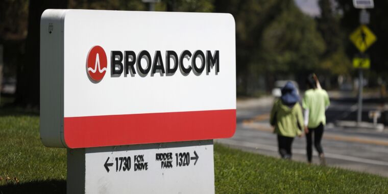 Broadcom plans to 'quick transition' to VMware's subscription revenue