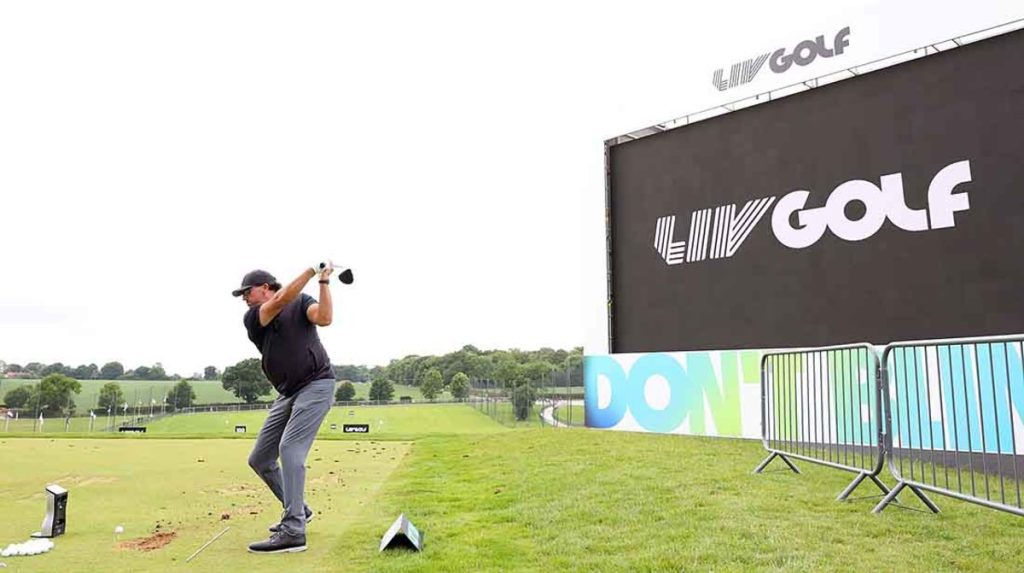 LIV Golf Day 1 live updates: Follow Phil Mickelson and Dustin Johnson for the first event