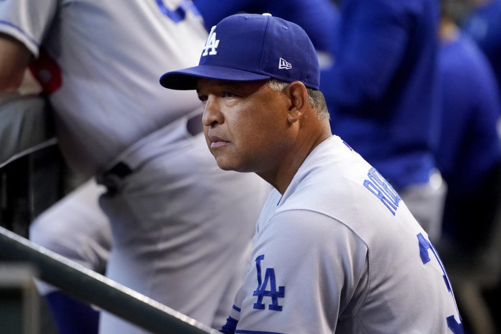 Referees prevent Roberts Dodgers from designating position player